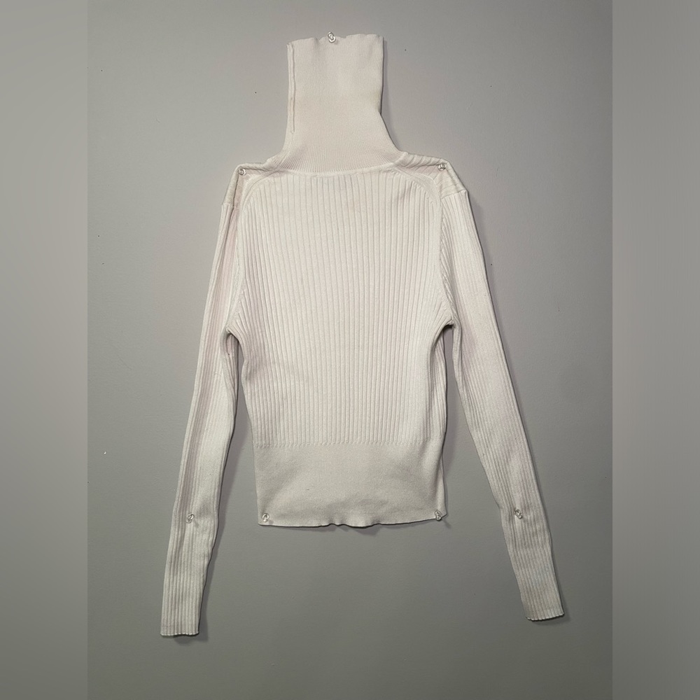 White Zara Turtleneck Sweater (Medium); gently used; ribbed knit fabric